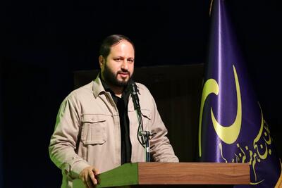 تربیت هنرمندان جوان آینده هنر انقلاب را تضمین می‌کند