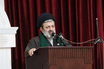 راهبرد دشمن ترویج فرهنگ غربی برای تضعیف باورهای دینی و ملی است