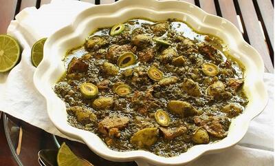 طرز تهیه خورشت چغاله بادام مجلسی+ نکات جا افتادن
