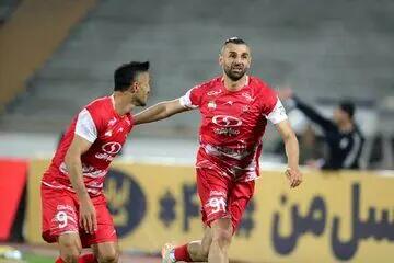 پسر سردار، مهمان ویژه رختکن پرسپولیس+ عکس