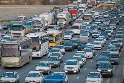 ترافیک سنگین در آزادراه‌های البرز، رانندگان از عجله خودداری کنند