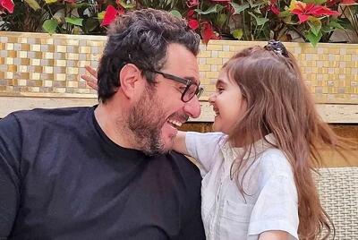 ویدئو جدید محسن کیایی از شیرین زبانی دخترش+ فیلم - آینه فردا