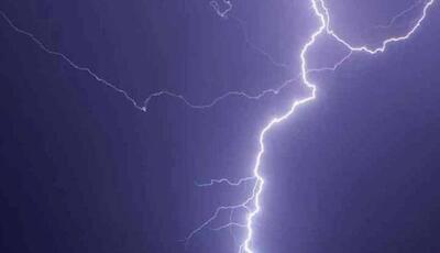 صاعقه در دهگلان جان یک نفر را گرفت