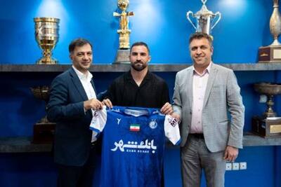 وینگر استقلال هنوز لنگ می‌زند!