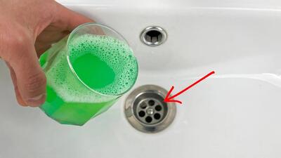 نحوه جرمگیری عمیق و از بین بردن بوی تعفن فاضلاب با نمک و مایع ظرفشویی