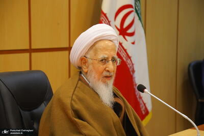 آیت الله العظمی جوادی آملی: اگر اتحاد نباشد، دیگر سرمایه‌ها نیز از بین خواهند رفت/ باید با مخالفان هم گفتگو کرد/ در برابر دشمن خارجی باید محکم ایستاد و پاسخ قاطع داد