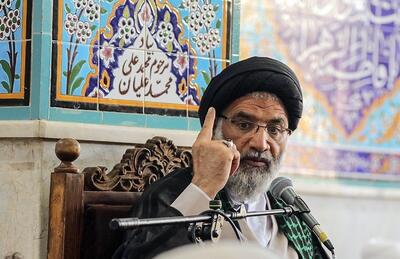 امام جمعه اهواز : امت اسلامی هرگز از اصول خود یک قدم هم کوتاه نخواهد آمد