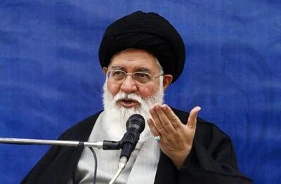 خشم علم الهدی از تصمیم کشور برای مذاکره: مذاکرات شنبه خلاف غرور ملی و بی‌توجهی به تکلیف شرعی و دینی است/ برای این برجام لعنتی هم رفتند، نشستند، حرف زدند، خندیدند و دست در دست هم دادند
