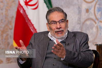 شمخانی: وزیر خارجه ایران با اختیارات کامل برای مذاکره غیرمستقیم با امریکا، راهی عمان است