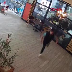 تصاویر هولناک از لحظه  قتل یک شهروند توسط مامور پلیس در ترکیه!