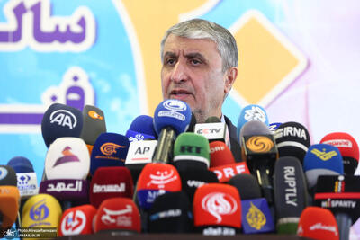 رییس سازمان انرژی اتمی: آمریکا و دیگر کشورها هنوز فکر می‌کنند با تهدید و ارعاب می‌توانند جلوی کشور را بگیرند اما ما از خط قرمز آنها که برای خودشان این مساله را منطقه ممنوعه اعلام کردند، عبور کردیم/ نیروگاه تمام ایرانی خواهیم ساخت با سوخت تمام ایرانی