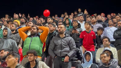 اعتراض هواداران نساجی در پایان دیدار برابر پرسپولیس - پارس فوتبال