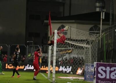 عجیب‌ترین واکنش ممکن از مهاجم سابق پرسپولیس! (عکس) - پارس فوتبال