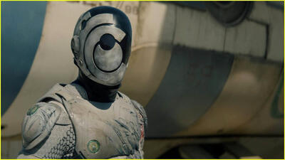معرفی سریال Murderbot؛ ربات اپل که شما را میخکوب می‌کند