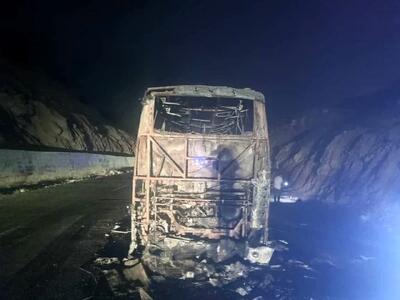 حادثه آتش‌سوزی در اتوبوس مسافربری / نجات جان ۴۴ مسافر اتوبوس در آتش‌سوزی