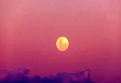پدیده ماه صورتی در آسمان فرداشب