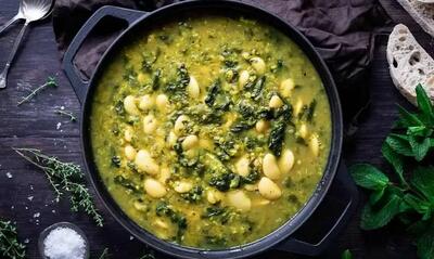 طرز تهیه خورش اسفناج قالی؛ گنجینه‌ای پنهان از غذاهای شمالی!