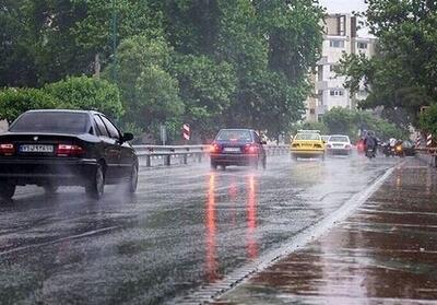 هواشناسی ایران 404/1/22؛ باران در نوار غربی استان‌های مرکزی - تسنیم