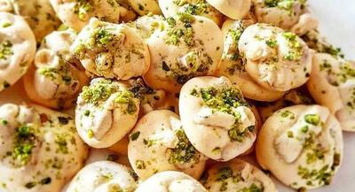 طرز تهیه ساده‌ترین و خوشمزه‌ترین شیرینی خونگی