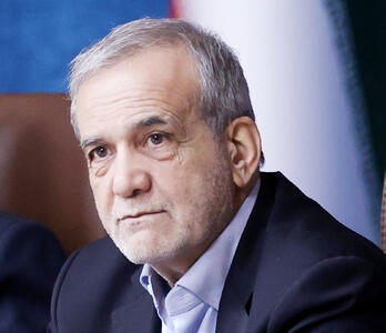 پزشکیان: با مردم می‌توان کارهای بزرگی انجام داد