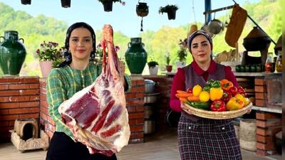 پخت چلو گوشت بره توسط دو خواهر روستایی (فیلم)