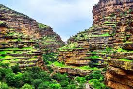 اینجا امریکا نیست بلکه تنگه شیرز زیبای در لرستان خودمونه
