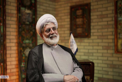 فعال سیاسی اصلاح‌طلب: در مذاکره ضرر نخواهیم کرد/ اینکه کشور کوچکی مانند عمان واسطه شود، در شأن تیم های مذاکره‌کننده نیست
