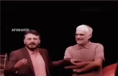 گاف خنده دار؛ آقاهه پشت تلفن برای آشنایی دادن به سید جواد هاشمی یچی میگه غشید