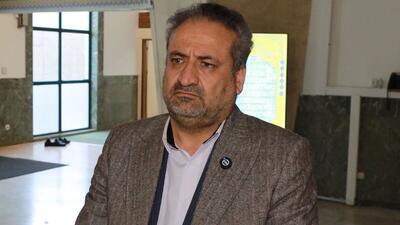 انتقاد از نحوه تخصیص ارز توسط بانک مرکزی با امضاهای طلایی؛ سبد دریافت ارز شفاف شود