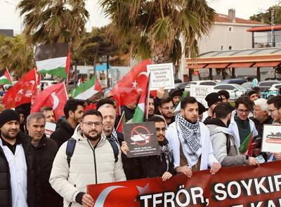 راهپیمایی پزشکان و دانشجویان پزشکی ترکیه در حمایت از فلسطین