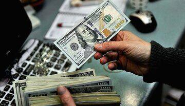 عقبگرد دلار به کریدور ۸۰ هزار تومانی؛ موعد فرار از بازار فرارسید؟
