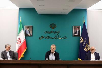 پزشکیان: نباید انسان‌ها را با یک اشتباه برای همیشه از صحنه کنار بگذاریم