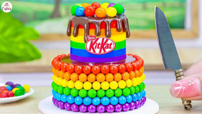 آشپزی مینیاتوری: مینی کیک رنگین کمانی دوطبقه KITKAT مینیاتوری!