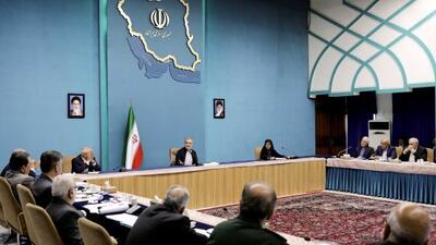 برنامه دولت برای دهک‌های پایین جامعه/ پزشکیان: آیا می‌توان در شهری مانند تهران که با مشکل کمبود آب مواجه است، بارگذاری جمعیتی جدید داشت؟