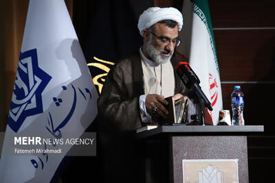 حجت‌الاسلام خسروپناه: هنر انقلاب مبتنی بر خرد ناب است