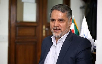 نقوی حسینی: عراقچی با اختیار تام به عمان رفت