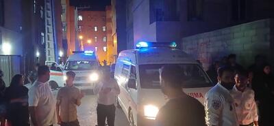 مصدومیت ۱۴ نفر به دلیل وقوع آتش سوزی در مسکن مهر آبادان