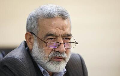 غضنفری: حمایت‌های رهبری از مسئولان به معنای تأیید کامل عملکرد آنان نیست