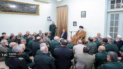 دیدار جمعی از فرماندهان نیرو‌های مسلح با رهبر انقلاب اسلامی