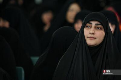 عکس‌/ حضور زینب سلیمانی در یک مراسم | اقتصاد24