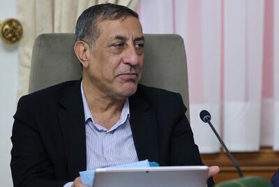 معاون اجرایی رئیس جمهور: فرزند بنده تابعیت مضاعف ندارد / قانون تابعیت مضاعف فی نفسه قانون منطقی نیست / یک کسی در خارج از کشور سال‌ها ماموریت داشته و فرزندش در خارج متولد شده و  تابعیت قهری گرفته؛ آقای ظریف اینگونه است