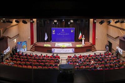 عارف: جهاد دانشگاهی نیاز به خانه‌تکانی دارد/ فرهنگ را نمی‌توان با چماق و دستور پیاده کرد