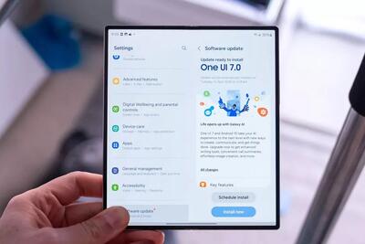 سامسونگ عرضه One UI 7 را به‌دلیل وجود باگ جدی متوقف کرد