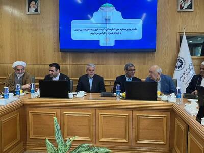 مسیر فعلی اقتصاد نه ممکن است، نه عقلانی/ دولت باید ناظر باشد نه مجری