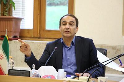 شبکه فاضلاب خیابان شهید طاهرزاده اصفهان در دستور بازسازی قرار گرفت