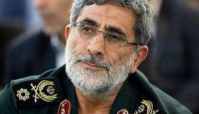 سردار قاآنی در مرکز توجه؛ مردم برای سلفی هجوم آوردند