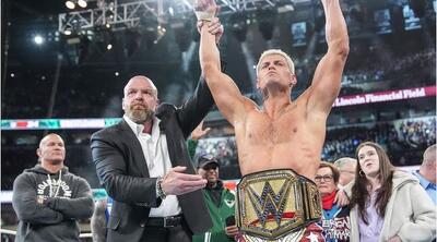 WWE لیست 10 قهرمانی برتر در تاریخ رسلمنیا را منتشر کرد؛ از سرقت قرن تا داستانی که تمام شد - پارس فوتبال