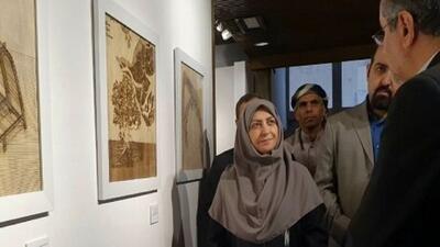 بازدید رئیس سازمان حفاظت محیط زیست از نمایشگاه «سرز و رزوما»