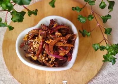 طرز تهیه پیاز پرورده برای مهمونی های خاص+ فیلم - آینه فردا
