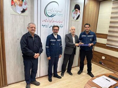 همزمان با روز ملی منابع انسانی؛ کارکنان منابع انسانی پتروشیمی ارومیه تجلیل شدند
